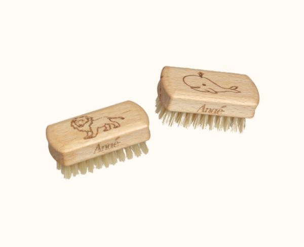 brosse_ongles_enfants-768x624